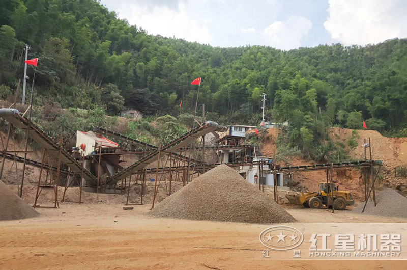 江蘇客戶時產100噸石子加工廠