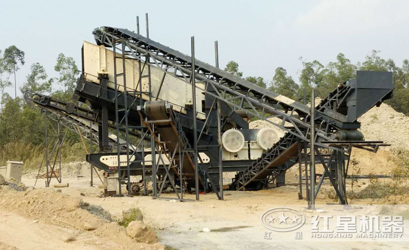 廣東移動顎式破碎機生產現場